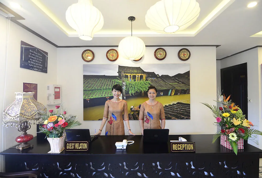 Villa Golden Bell Backpacker Hotel & Pool Bar Hoi An