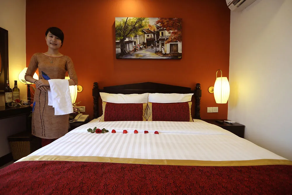 Golden Bell Backpacker Hotel & Pool Bar Hoi An 0*,