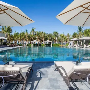Курортный комплекс Grandvrio Ocean Danang, Хойан